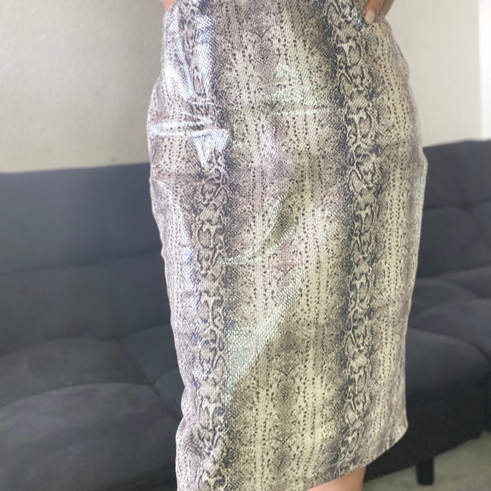 ❤️ HOST PICK ❤️ Express Snake Pencil Skirt - Picture 2 of 6